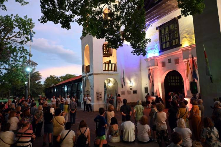 Más de 250 personas disfrutaron del paseo guiado “Donde nació la ciudad”
