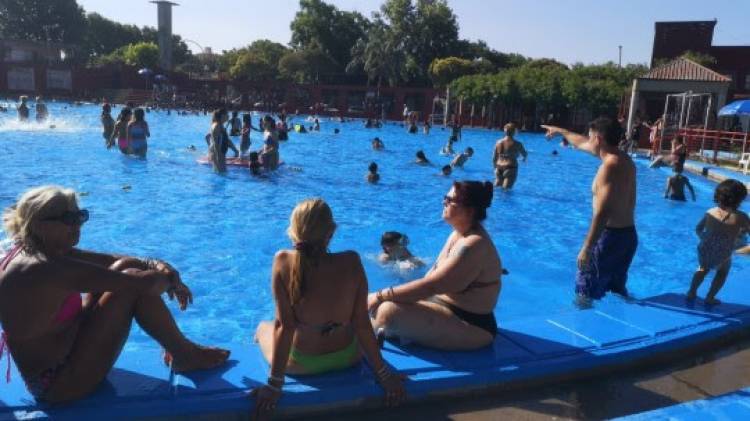 Todo lo que tenés que saber: arranca la temporada de verano en los polideportivos municipales