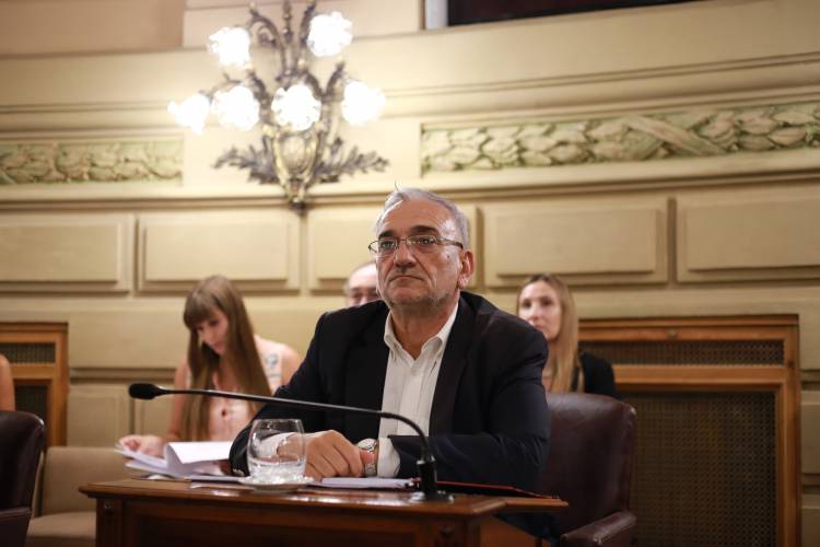 Calvo solicitó la repavimentación y la construcción de una rotonda sobre un tramo la ruta 70 Vila – límite con Córdoba