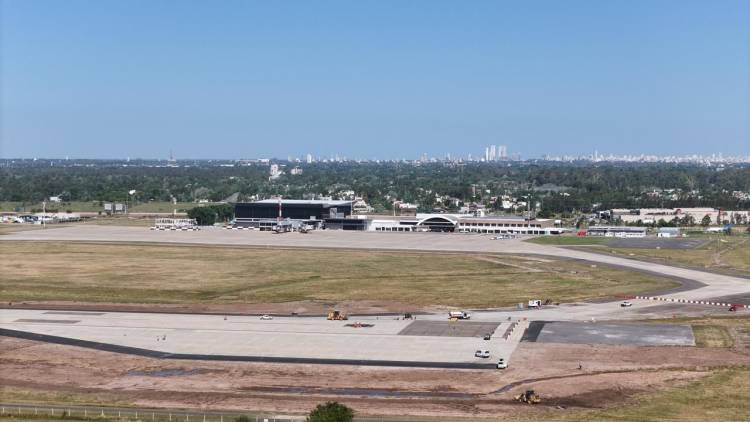 Llegó el día: Provincia inaugura la nueva pista del Aeropuerto de Rosario