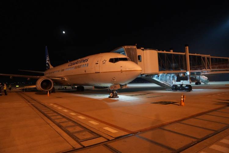 Aeropuerto Internacional Rosario: el primer vuelo internacional partió con el 96 ? ocupación rumbo a Panamá