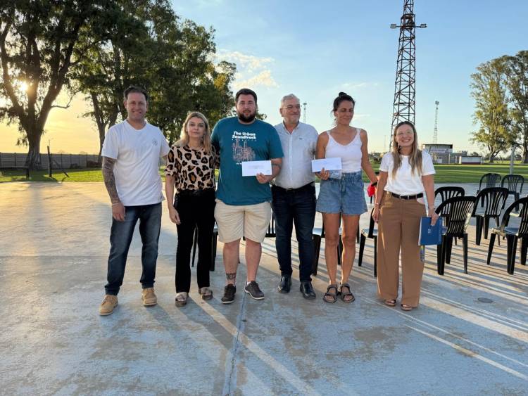 Calvo acompaña a instituciones educativas,  deportivas y seguridad de María Juana