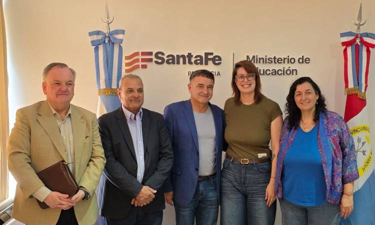 Michlig y González realizaron numerosas gestiones en reparticiones provinciales junto a José L. Sánchez de Villa Trinidad