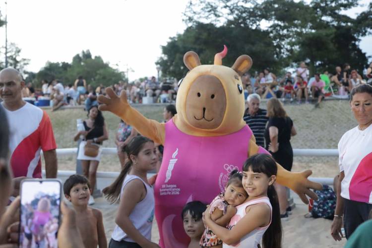 Música en la Laguna: cientos de santafesinos disfrutaron del show de El Brujo Ezequiel este sábado