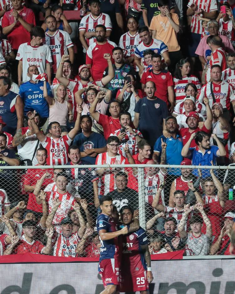 Profini, figura en Unión: "Hacer mi primer gol es algo único tras tantos años de esfuerzo"