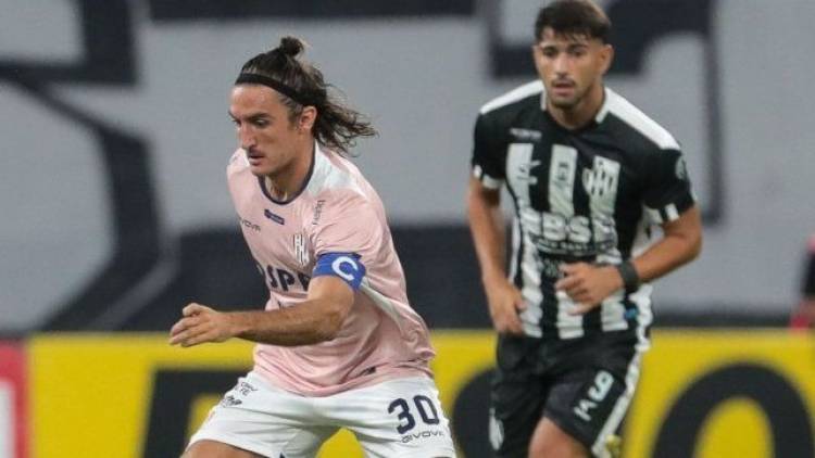 Pittón dio la cara tras otra caída de Unión: "Hicimos un gran esfuerzo, pero no alcanzó"