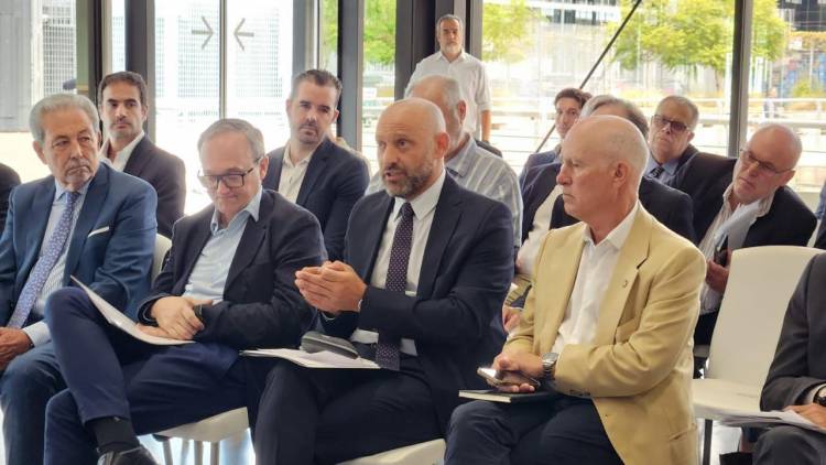 Santa Fe reclama control técnico permanente de la Hidrovía y propone a Rosario como sede del Consejo de Supervisión