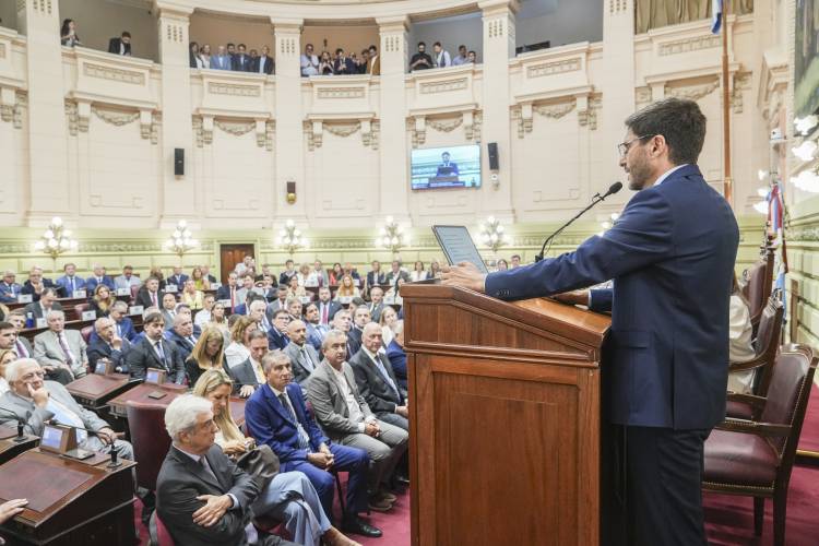 Pullaro: “Desde el orden recuperado, la autoridad democrática sin titubeos y el método de gestión, Santa Fe hoy construye su destino y envía un mensaje a la Argentina”