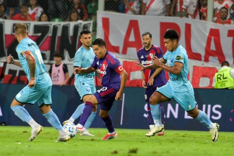 River sufrió pero prolongó su racha perfecta en los 32avos de Final