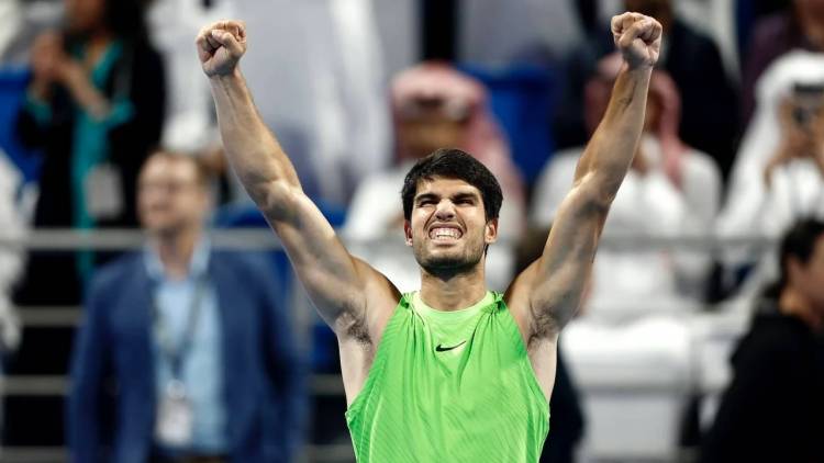 Alcaraz le dio una paliza a Fils y ganó el ATP 500 de Doha