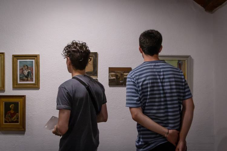  La muestra “hogar” de Maximiliano Tineo inaugura en la Fotogalería Municipal