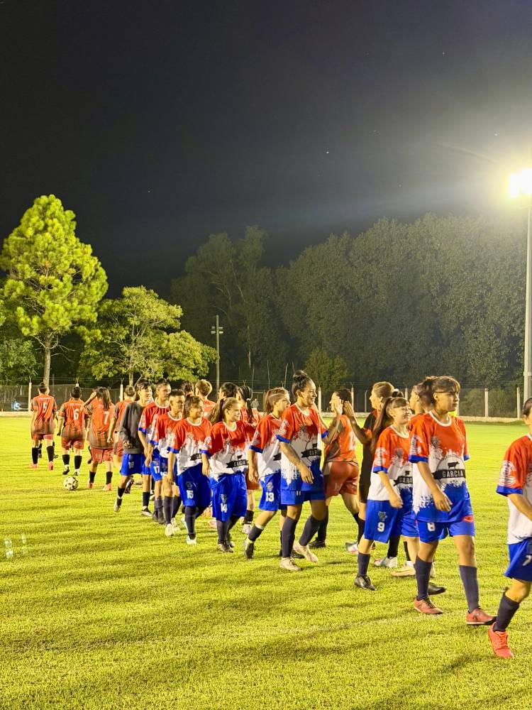 La Municipalidad dio inicio al Primer Torneo Femenino de Fútbol “Copa Ciudad de Santo Tomé”