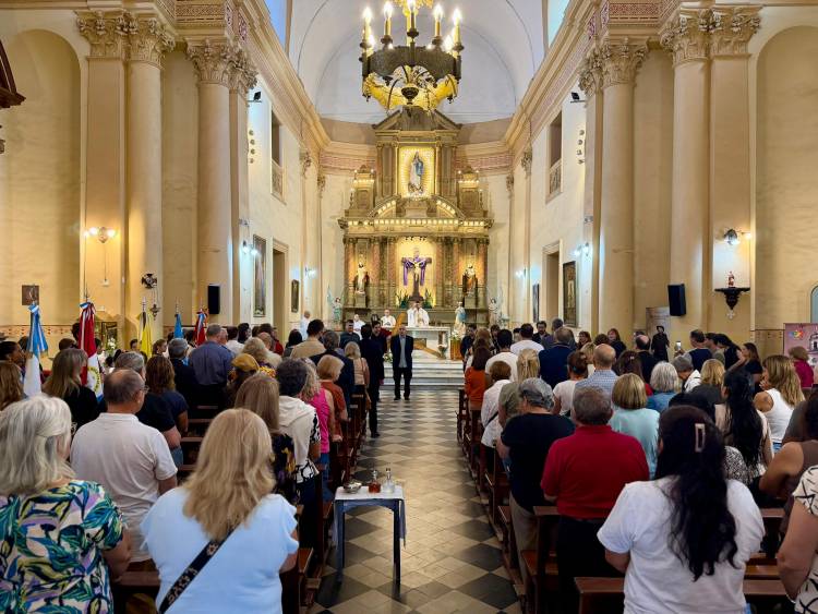 Santo Tomé conmemora el Día de su Santo Patrono con actividades religiosas, culturales y comunitarias