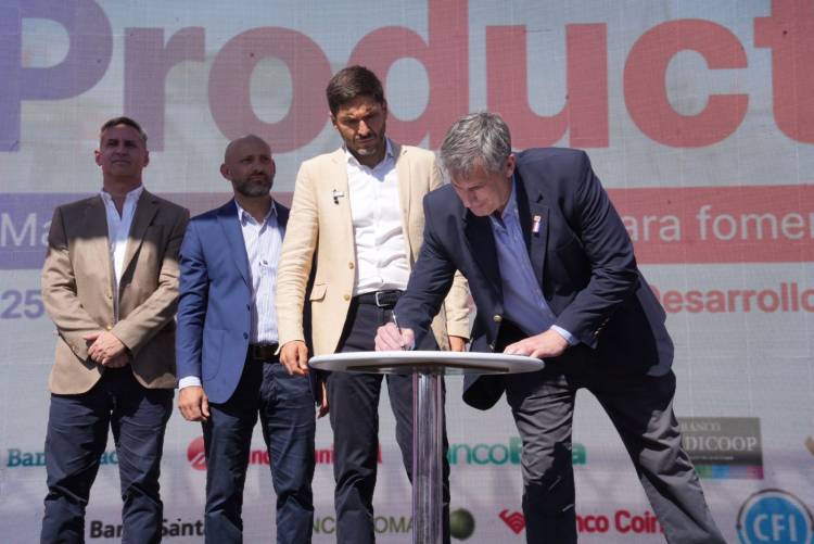 Santa Fe presentó en Expoagro financiamiento productivo por casi $ 200.000 millones