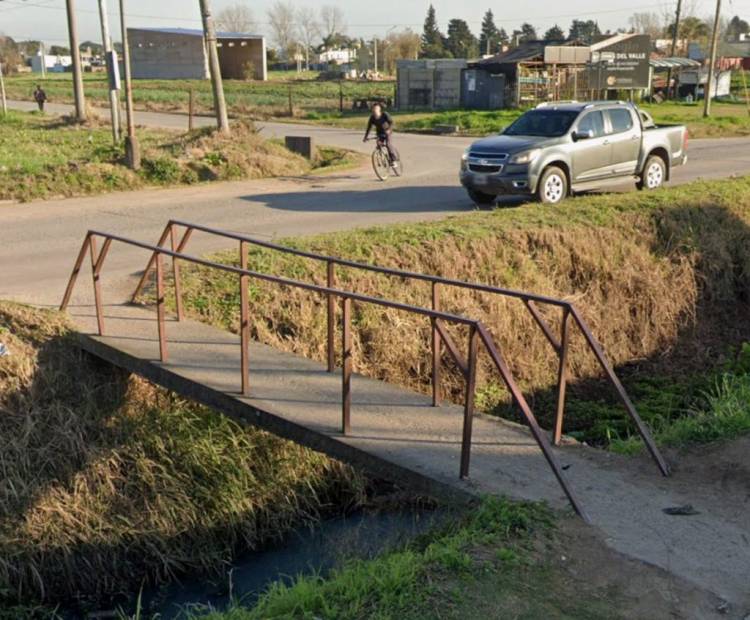 Se presentaron dos ofertas para la construcción de puentes peatonales en Aristóbulo del Valle