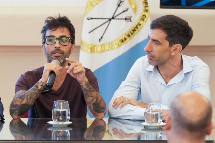 Hoy la provincia de Santa Fe se pone a la vanguardia en materia de educación digital”