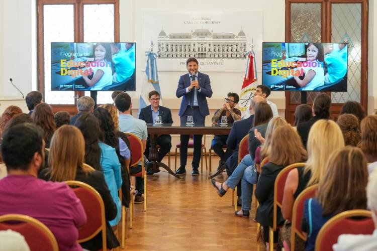 Santa Fe establece pautas para el uso de celulares en las escuelas y limita su utilización durante la jornada escolar