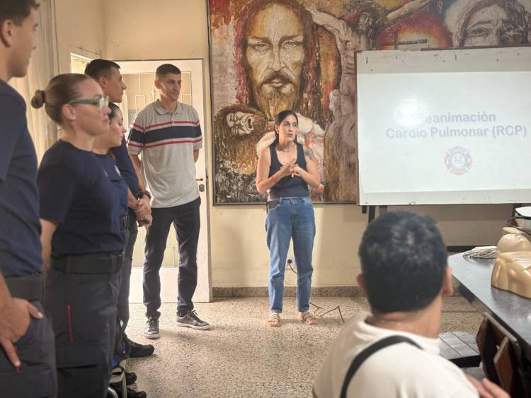 La Municipalidad brindó una capacitación en RCP y Primeros Auxilios a integrantes de la Iglesia Inmaculada Concepción y Santo Tomás de Aquino