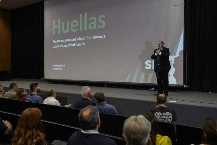 La Municipalidad lanzó “Huellas”, un programa que incluye la colocación de chips a perros