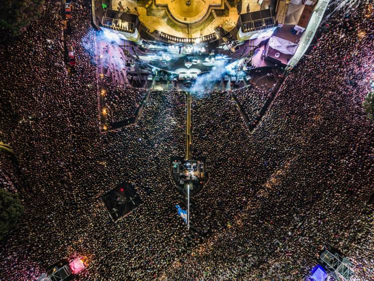 Rosario siempre estuvo cerca: más de 300 mil personas abrazaron a Fito en un reencuentro histórico con su ciudad