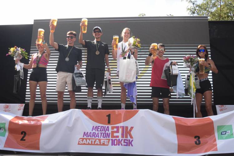 Santa Fe vivió una fiesta deportiva con la Media Maratón 21K en la Costanera