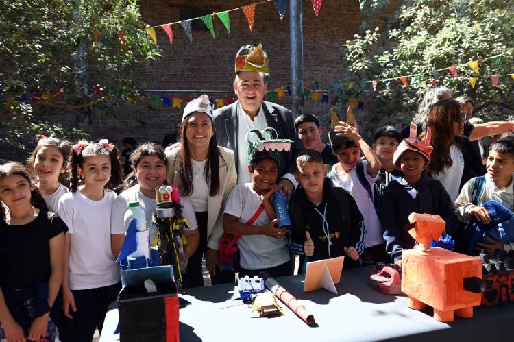 Se presentaron las propuestas educativas para el programa Muni en tu Escuela 2026