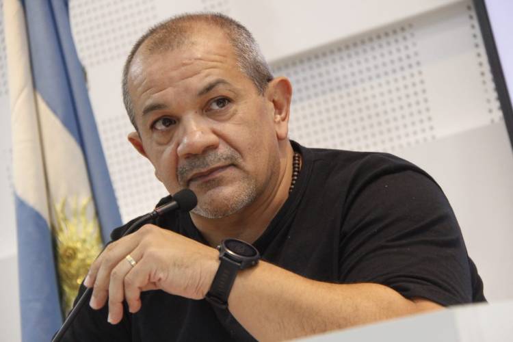 Sadop cuestiona la “hipocresía” del gobierno provincial en políticas contra el acoso digital   