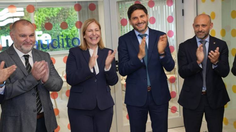 Se inauguró una embajada comercial y productiva de Santa Fe en CABA para impulsar negocios y vínculos institucionales