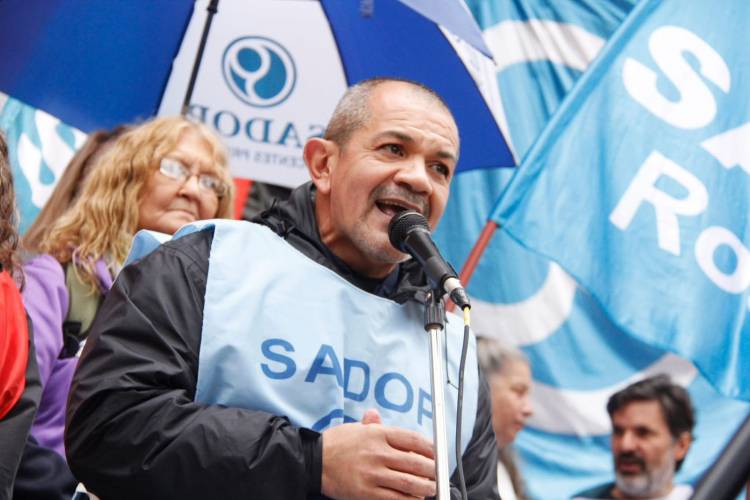 Martín Lucero: “Pullaro ajusta como Milei”  
