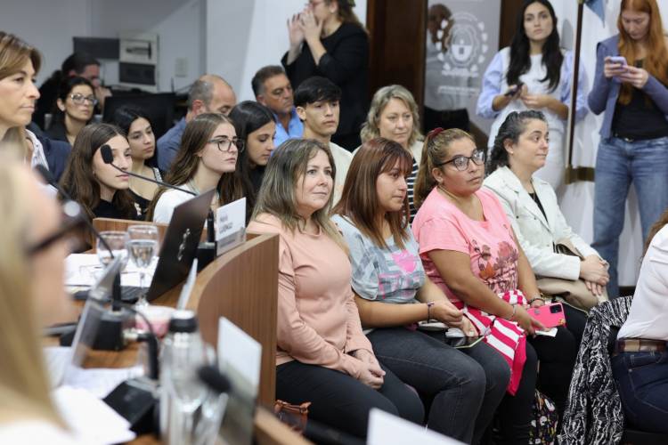 Promueven la creación del programa “Santa Fe En-seña”