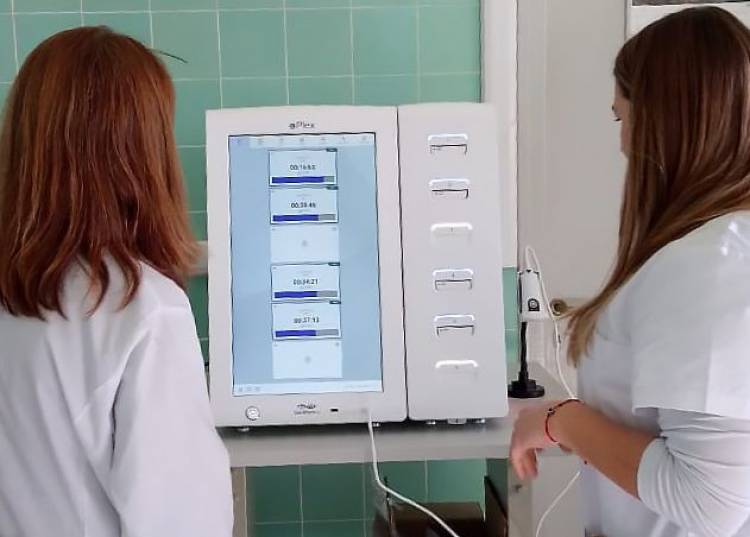 Provincia fortalece el diagnóstico de psitacosis mediante transferencia tecnológica