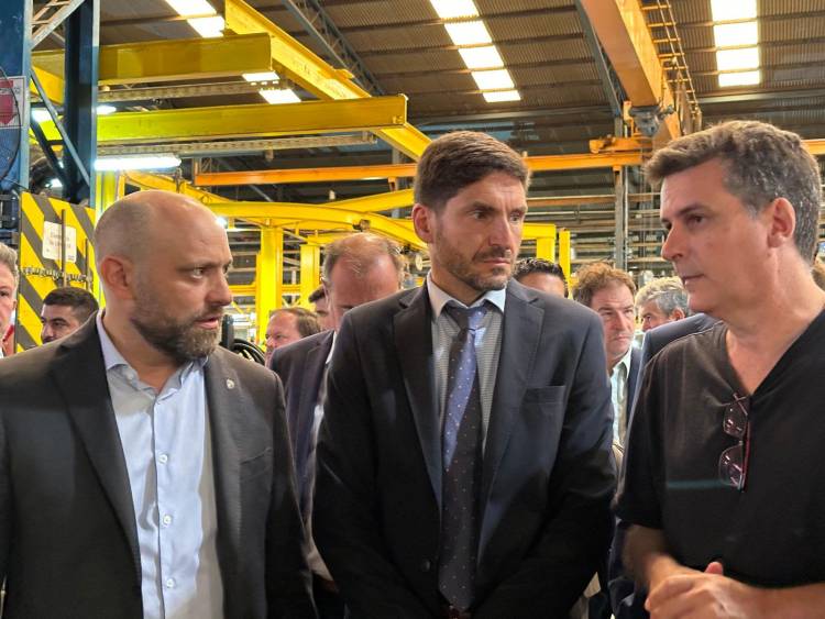 Santa Fe impulsa el debate industrial con “Fabricar Futuro” en Rosario