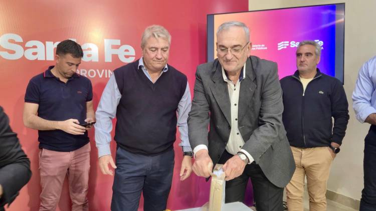 Calvo participó de la licitación para la reparación de rutas provinciales en el dpto. Castellanos