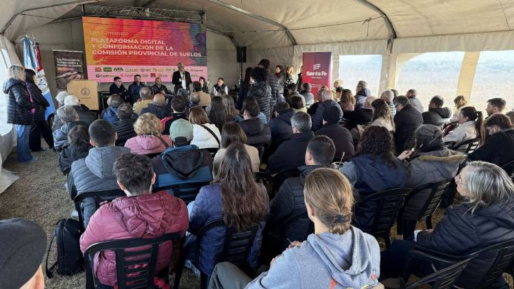 Territorio 5.0: Santa Fe lanzó el Observatorio de Suelos Digital, una plataforma para monitorear la calidad de 13 millones de hectáreas de suelos
