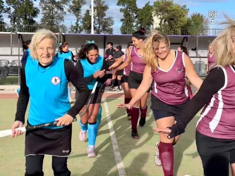 Más de 250 jugadoras participan de la Copa Gobierno de Santa Fe de Mamis Hockey