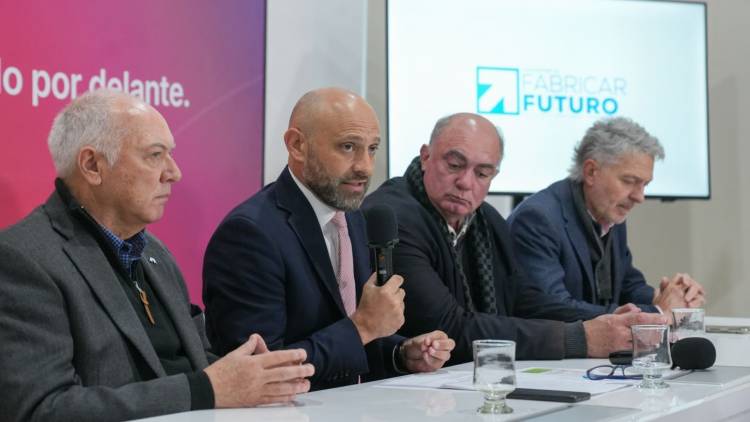Puccini reivindicó el “modelo anticíclico” de Santa Fe como respuesta al escenario económico nacional