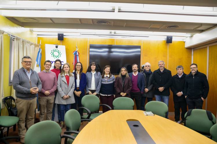 La rectora de la UNL se reunió con startups innovadoras en el PTLC