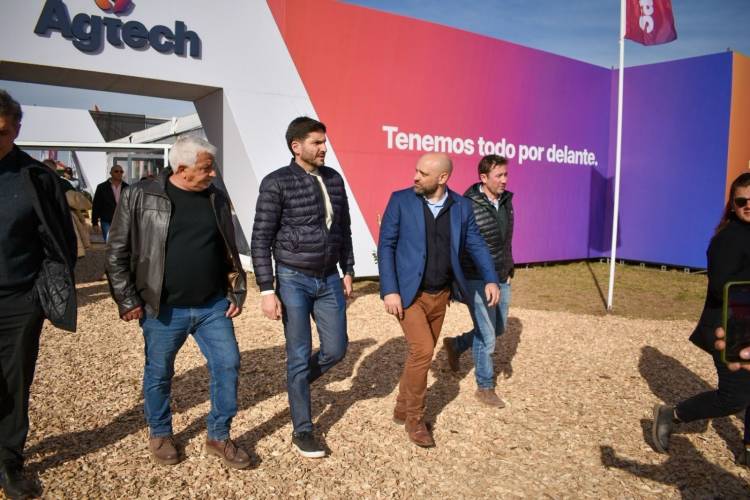 Agroactiva: Pullaro anuncia más de $ 100.000 millones para impulsar la producción y un paquete de alivio fiscal
