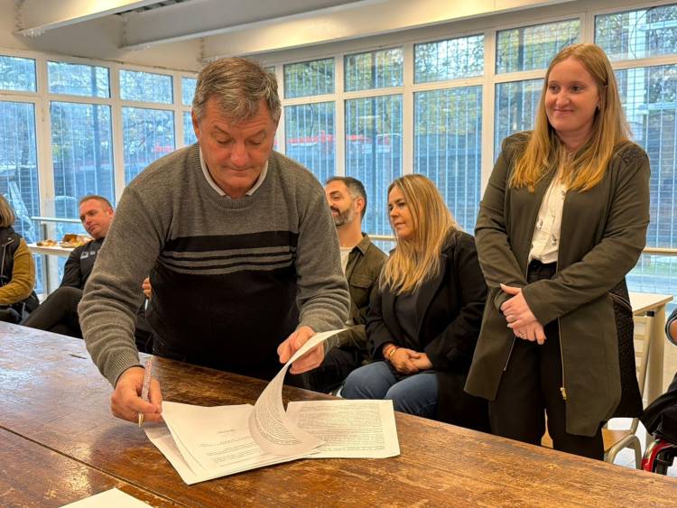 Provincia suma estudiantes de Educación Física a programas sociales para ampliar la inclusión a través del deporte