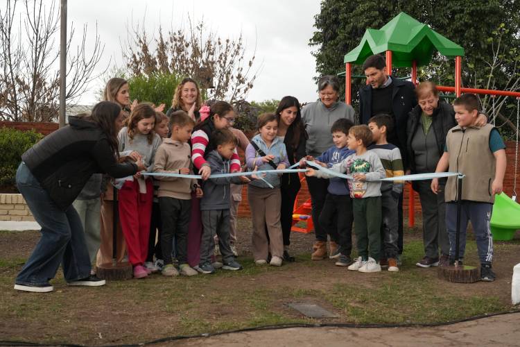 Jimena Senn acompañó al gobernador Maximiliano Pullaro en una recorrida por tres localidades de Las Colonias