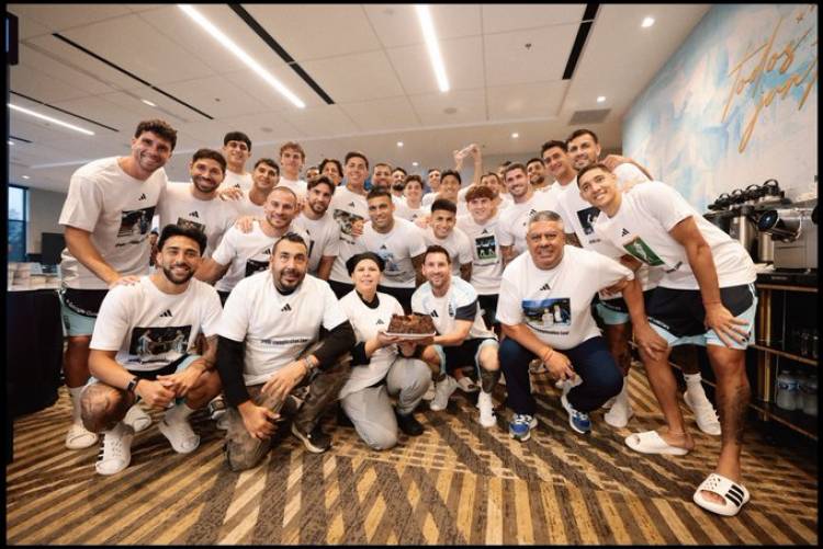 El plantel celebró a Messi en Kansas City: camisetas con fotos y un mensaje que conmovió al capitán
