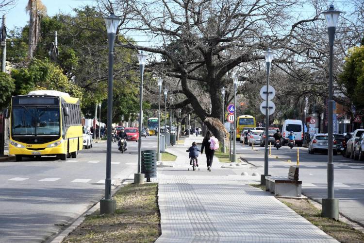 Con actividades para toda la familia, Provincia y Municipalidad inauguran la puesta en valor del cantero central de J.J. Paso