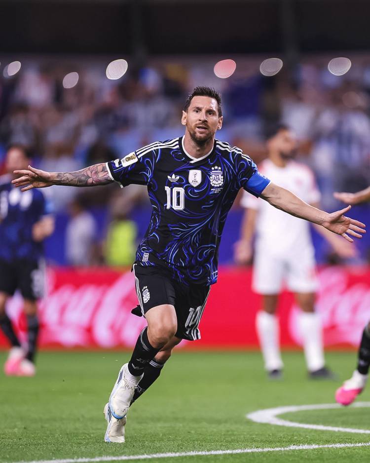 Con Messi encendido, la Selección argentina cerró una fase de grupos perfecta y se afianza entre los candidatos