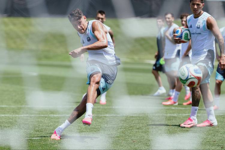 La Selección argentina planifica el día previo a enfrentar a Cabo Verde por los 16avos de final del Mundial