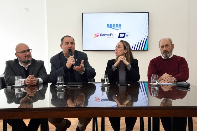 Municipalidad, Provincia y ASSA impulsan nuevas obras para fortalecer los servicios en Santa Fe