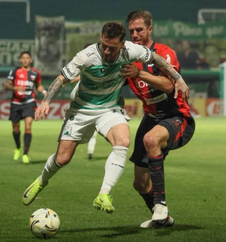 Colón no estuvo a la altura, Ferro lo superó de principio a fin y ve de nuevo la cima muy lejos
