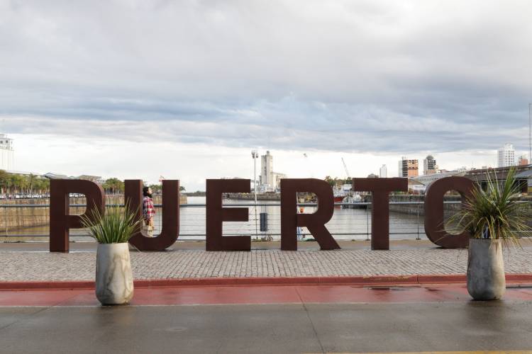 Licitan una obra para estabilizar el talud del Puerto y preservar un desagüe céntrico