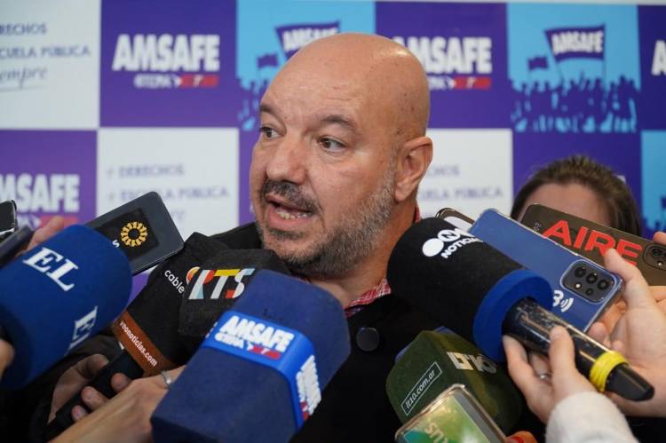 La asamblea provincial de Amsafe rechazó la propuesta salarial y resolvió un plan de lucha