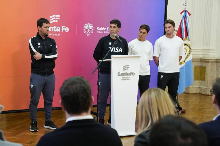 Pullaro reconoció a Los Leones como embajadores de los Juegos Suramericanos Santa Fe 2026