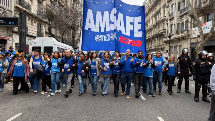 Amsafe rechazó el descuento del día de paro: "El Gobierno provincial busca disciplinar a los docentes"